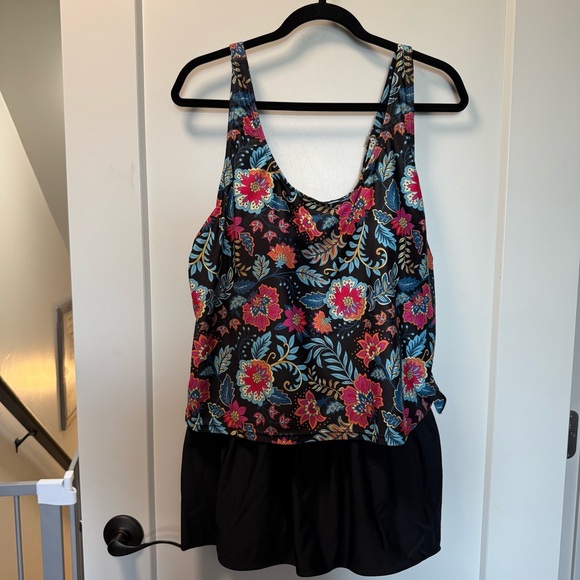 Simply Fit Tankini Skirtini One Piece Swimsuit Colorful Black Floral Plus 2X - Picture 1 of 7